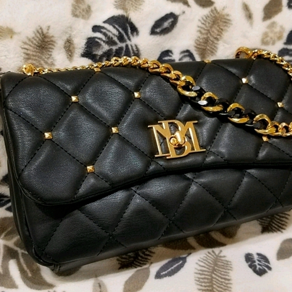 Badgley Mischka Black Quilted Crossbody Purse - Picture 3 of 12